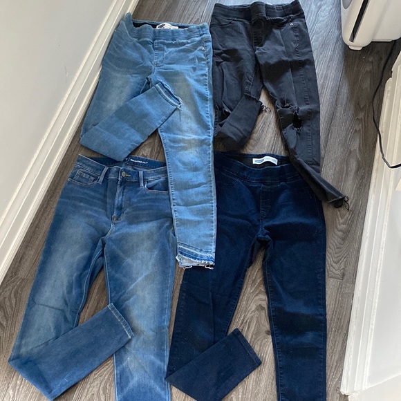 Women’s jeans -4 pairs - Picture 1 of 1